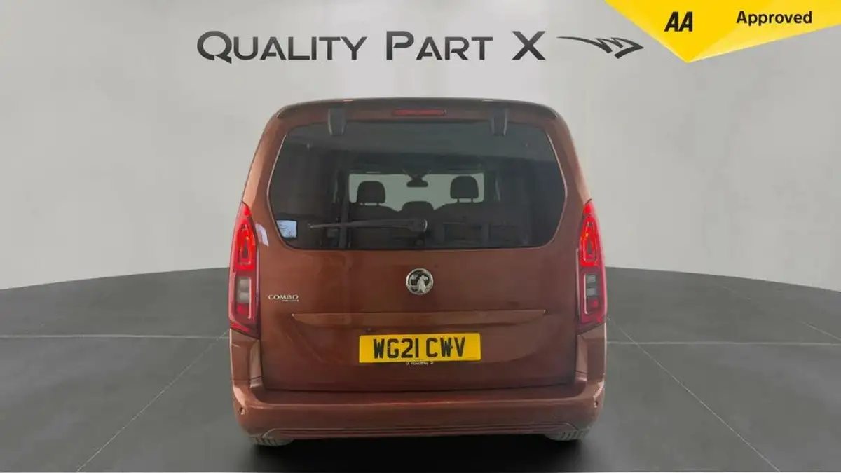 2021-vauxhall-combo-life-12i-se-big-3