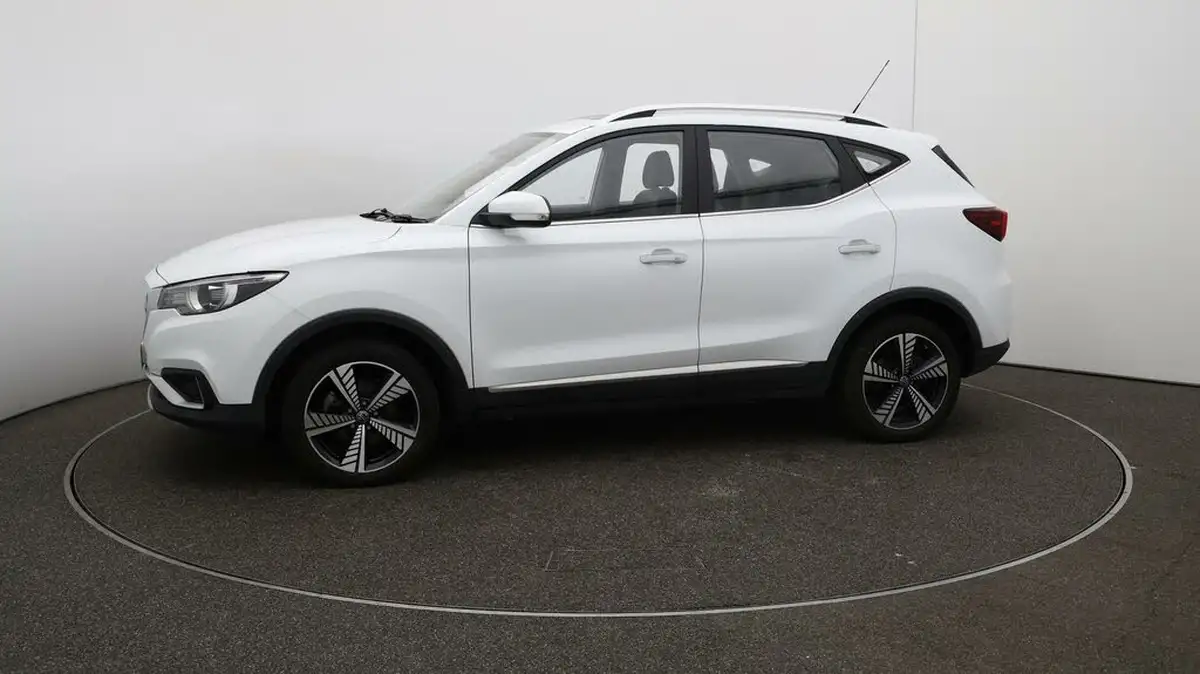 2021-mg-zs-suv-e-exclusive-ev-big-65