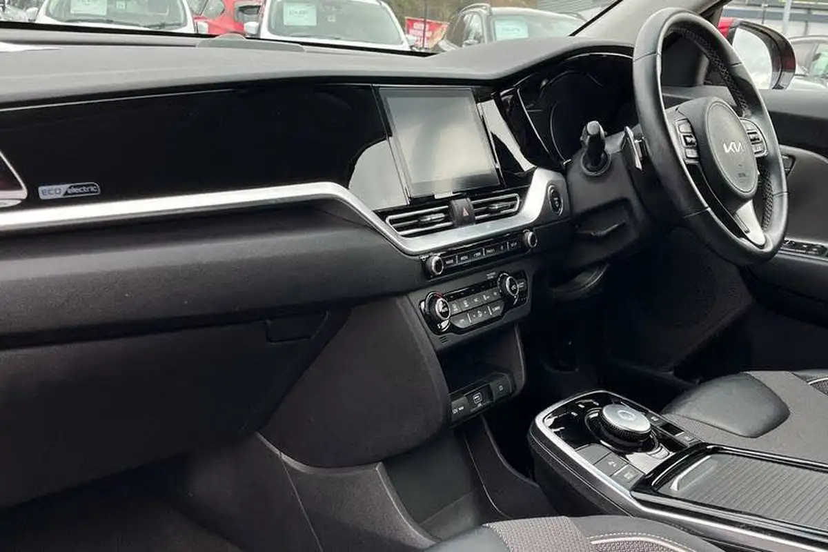 2022-kia-niro-ev-e-2-big-17