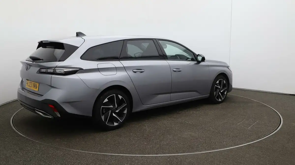 2023-peugeot-308-sw-12-puretech-allure-premium-130ps-big-45