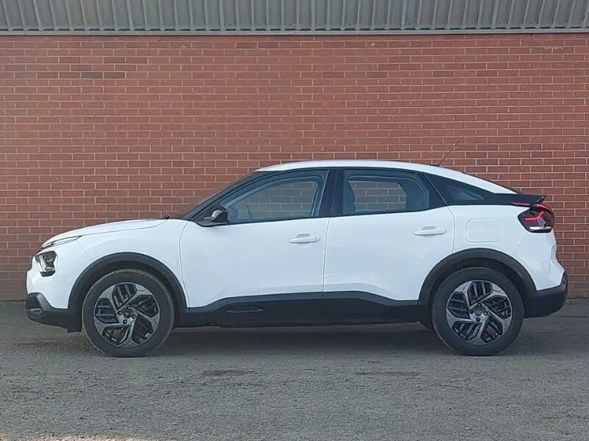 2021-citroen-c4-12-puretech-sense-plus-big-3