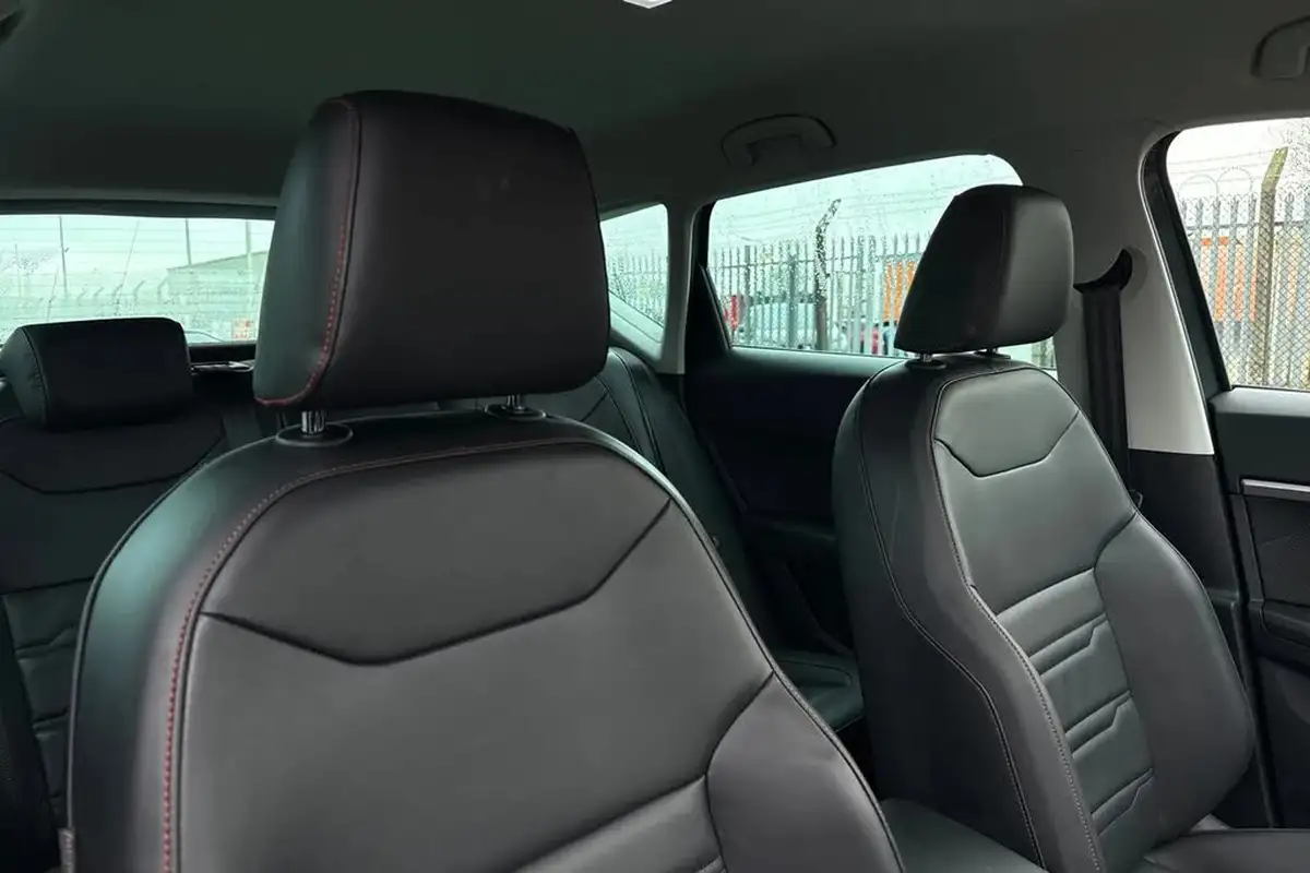 2022-seat-ateca-15-ecotsi-fr-sport-big-22