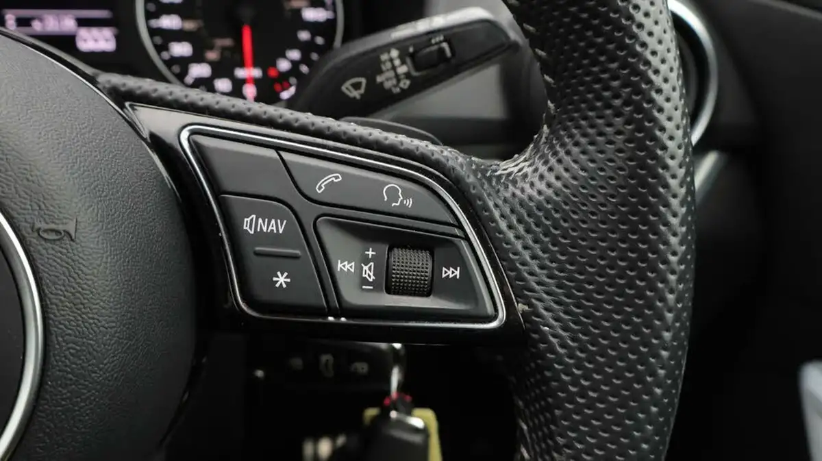 2019-audi-q2-16-30-tdi-s-line-tronic-big-25