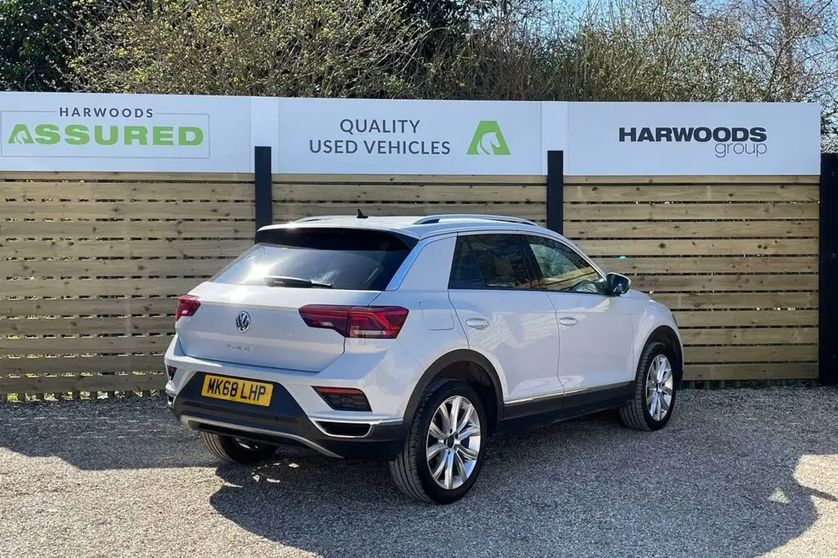 2018-volkswagen-t-roc-15-tsi-se-big-7