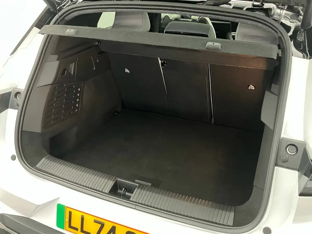 2024-renault-scenic-e-tech-e-iconic-big-20