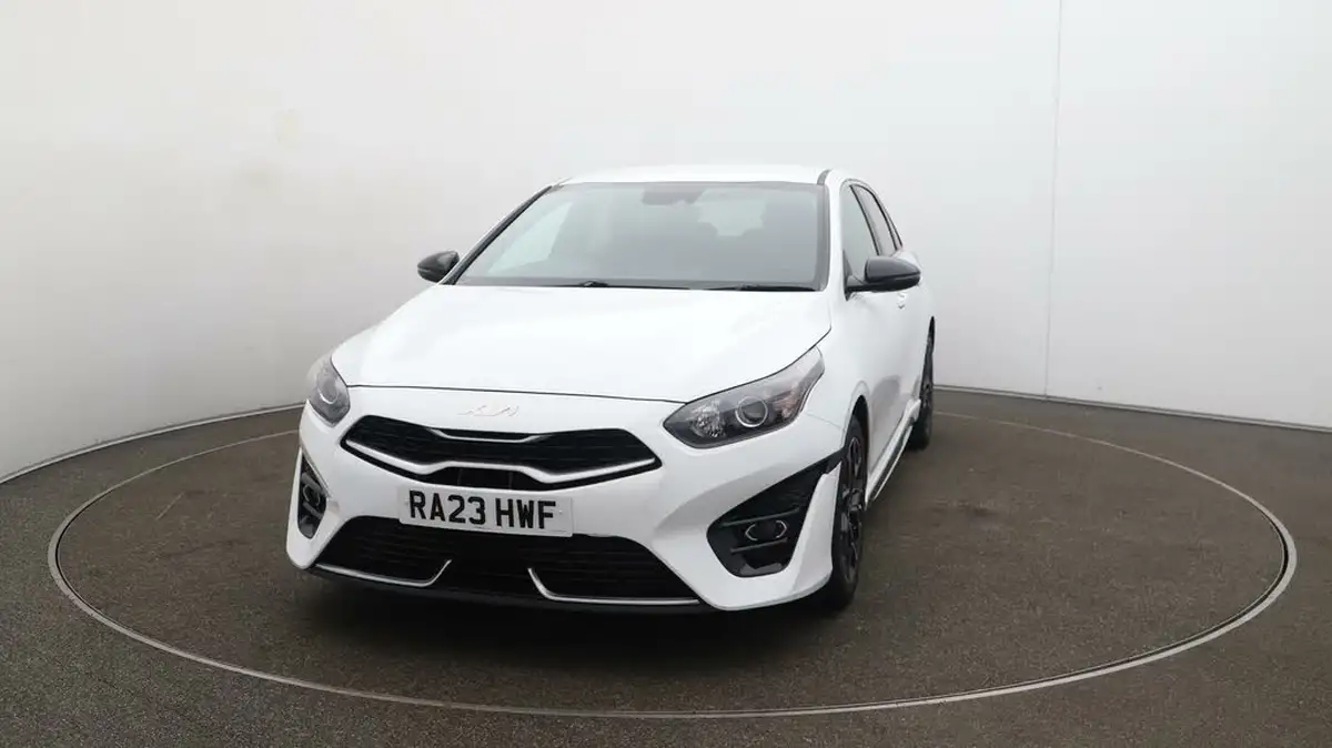2022-kia-ceed-15-t-gdi-gt-line-big-30