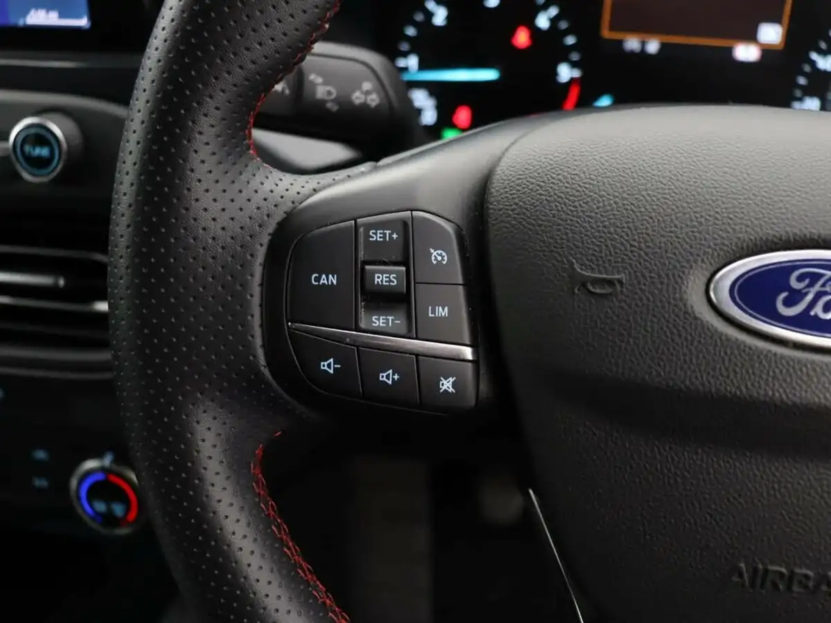 2021-ford-focus-15-st-line-edition-hatchback-big-42
