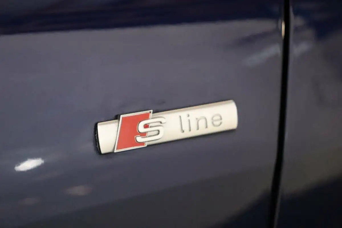 2022-audi-q4-e-tron-40e-edition-1-station-wagon-big-7