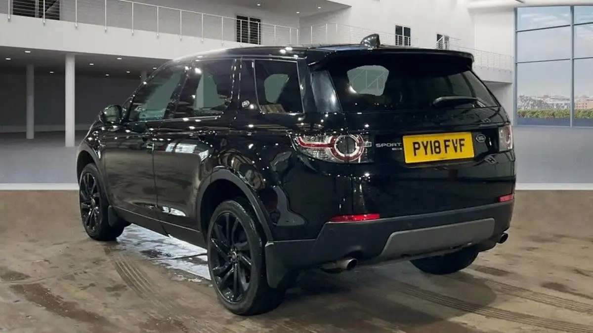 2018-land-rover-discovery-sport-20td4-hse-black-big-6