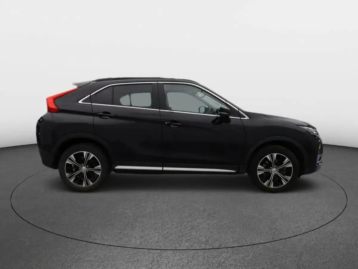 2021-mitsubishi-eclipse-cross-15-4-big-5
