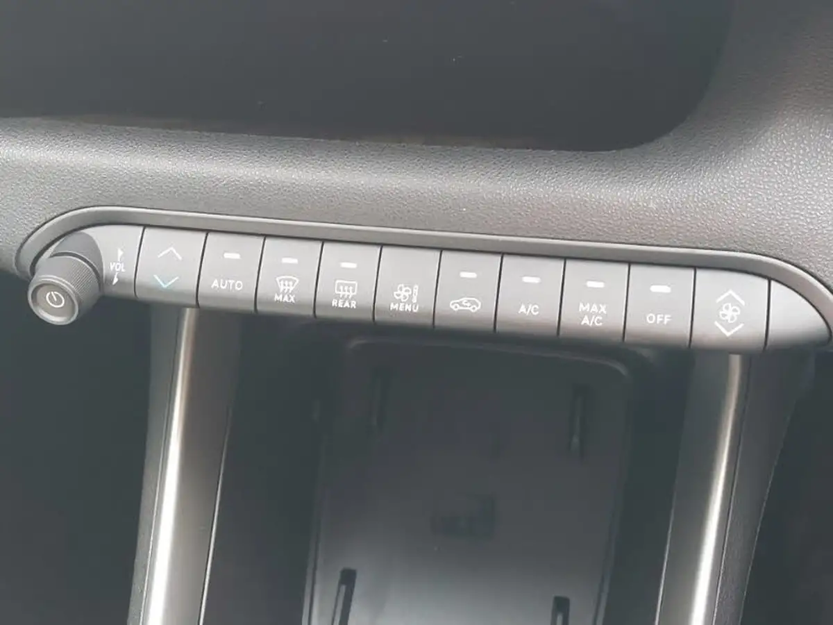 2025-jeep-avenger-12-gse-summit-big-12