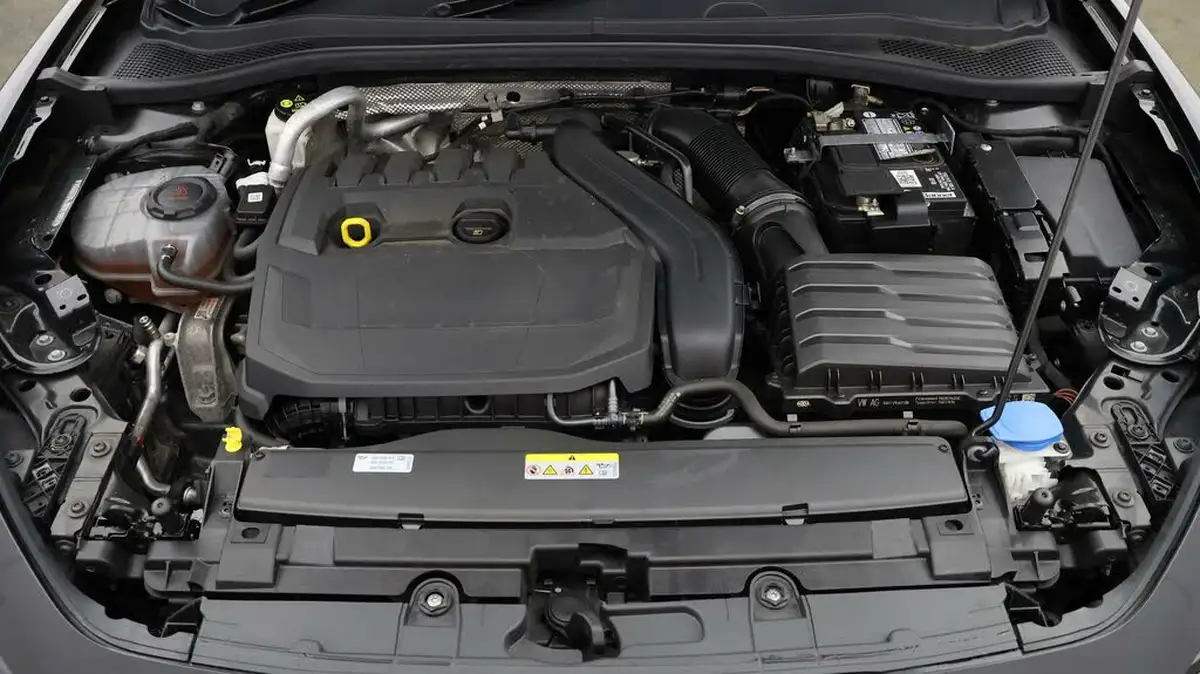 2022-seat-leon-15-tsi-evo-fr-130ps-estate-big-18