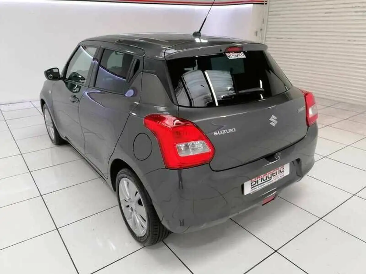 2018-suzuki-swift-10-boosterjet-sz-t-111ps-big-3
