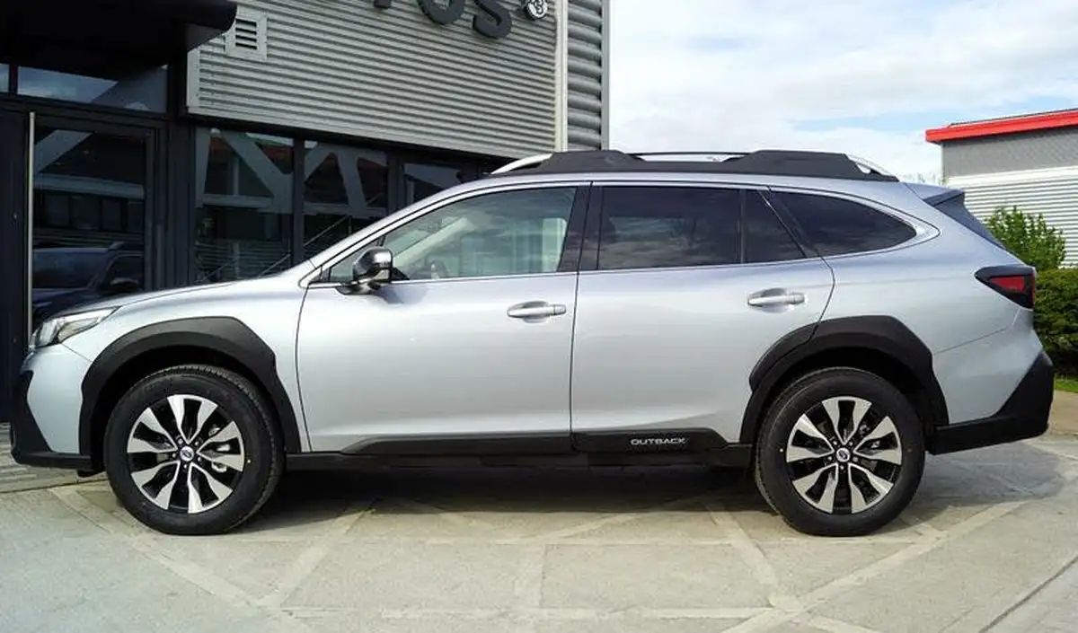 2025-subaru-outback-25i-touring-big-4