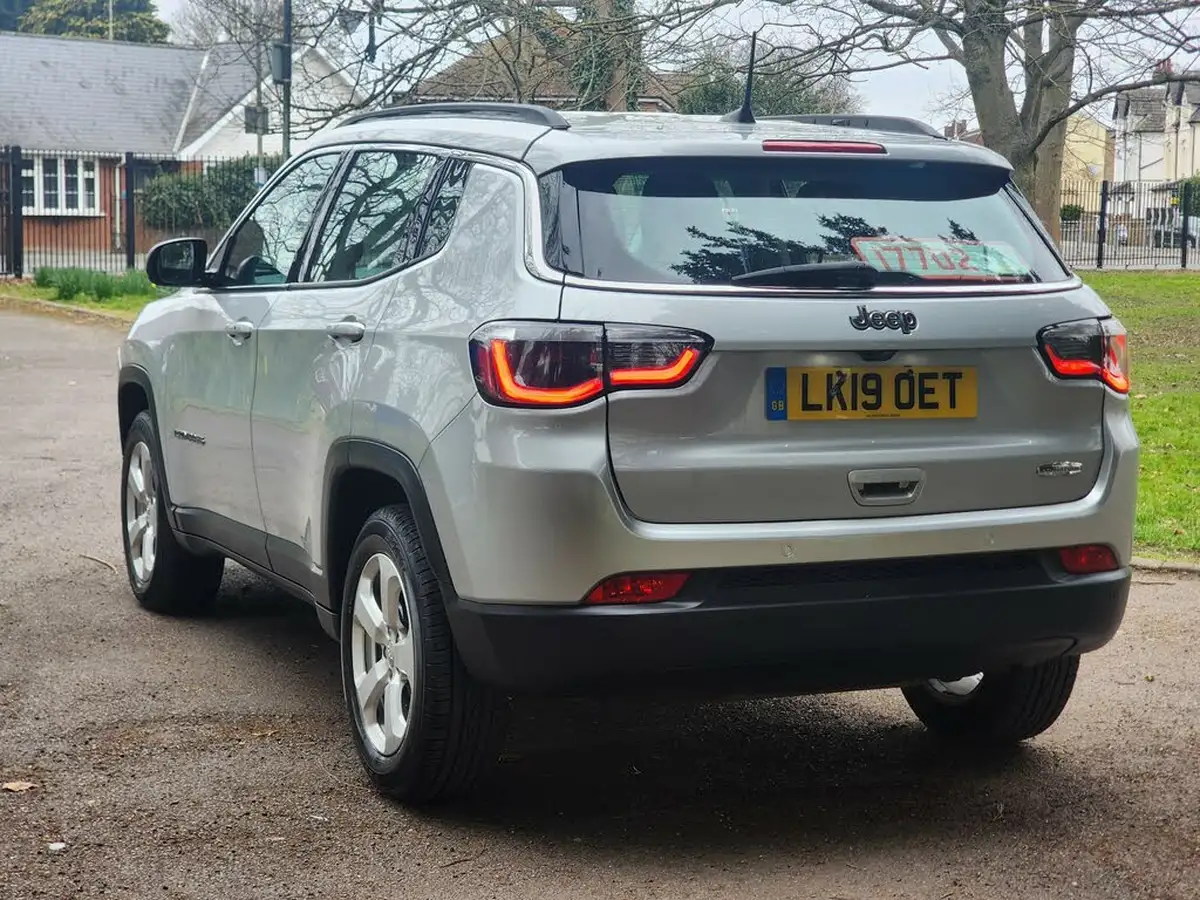 2019-jeep-compass-14-multiair-ii-longitude-big-13