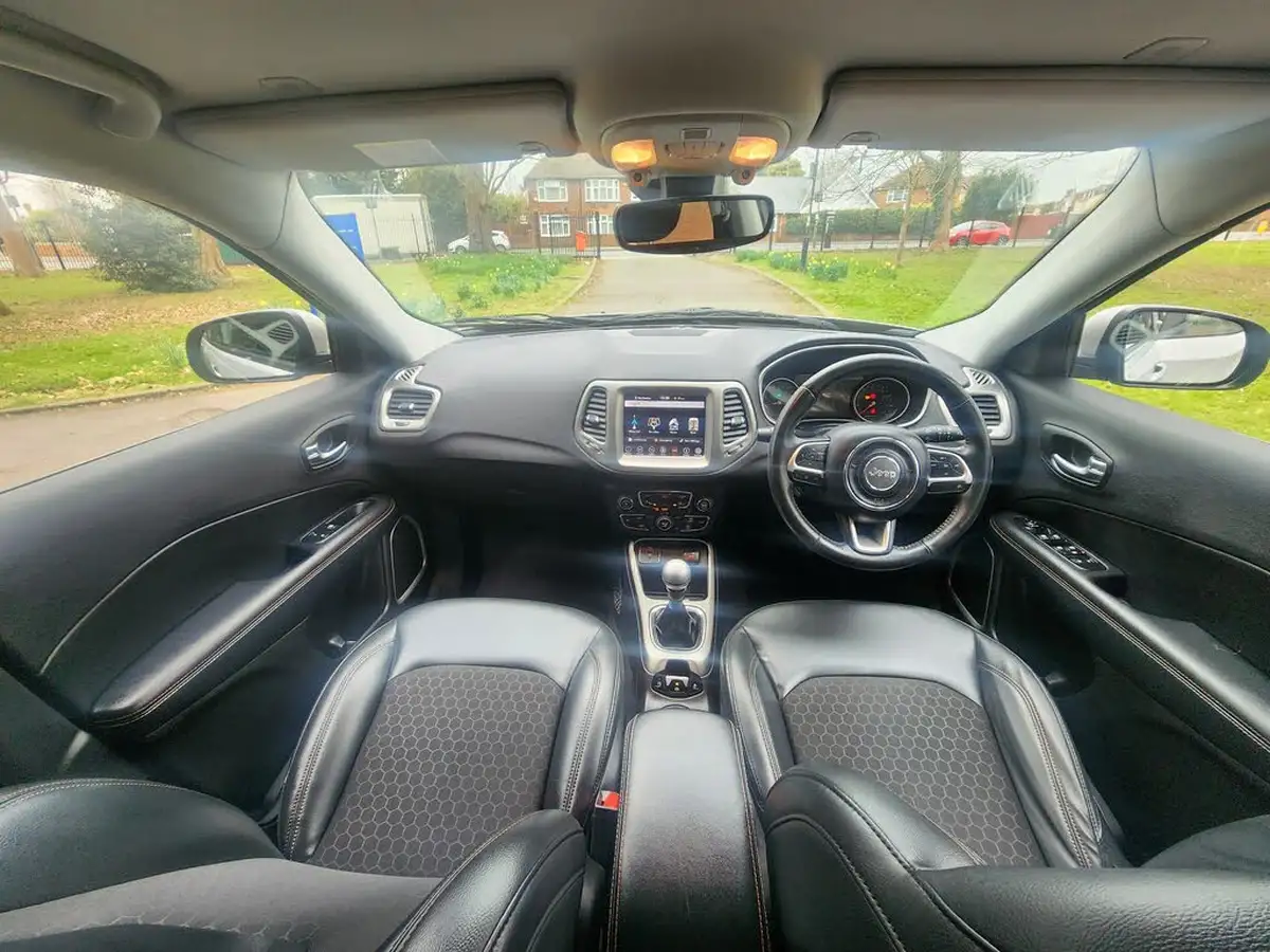 2019-jeep-compass-14-multiair-ii-longitude-big-37