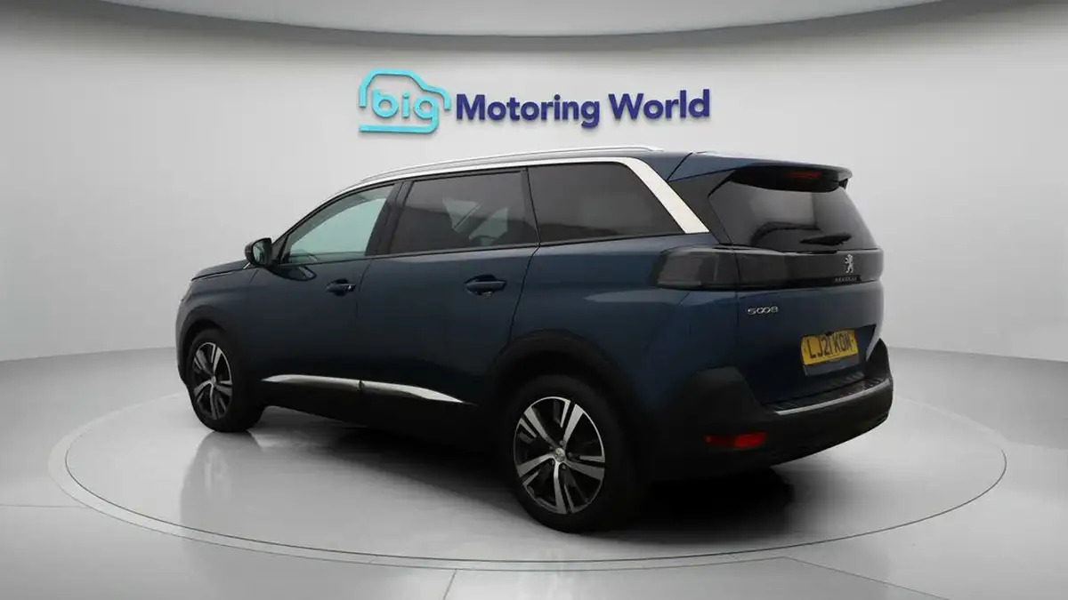 2021-peugeot-5008-suv-15-bluehdi-allure-premium-big-5