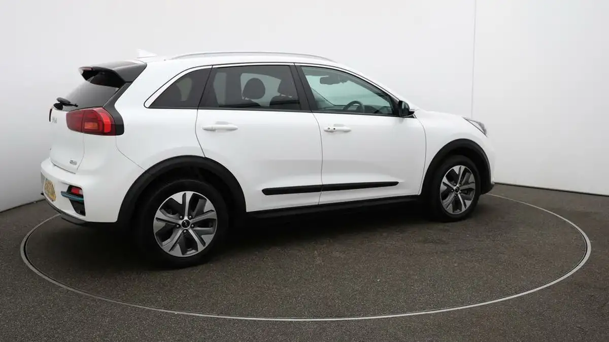 2022-kia-niro-ev-e-2-big-43