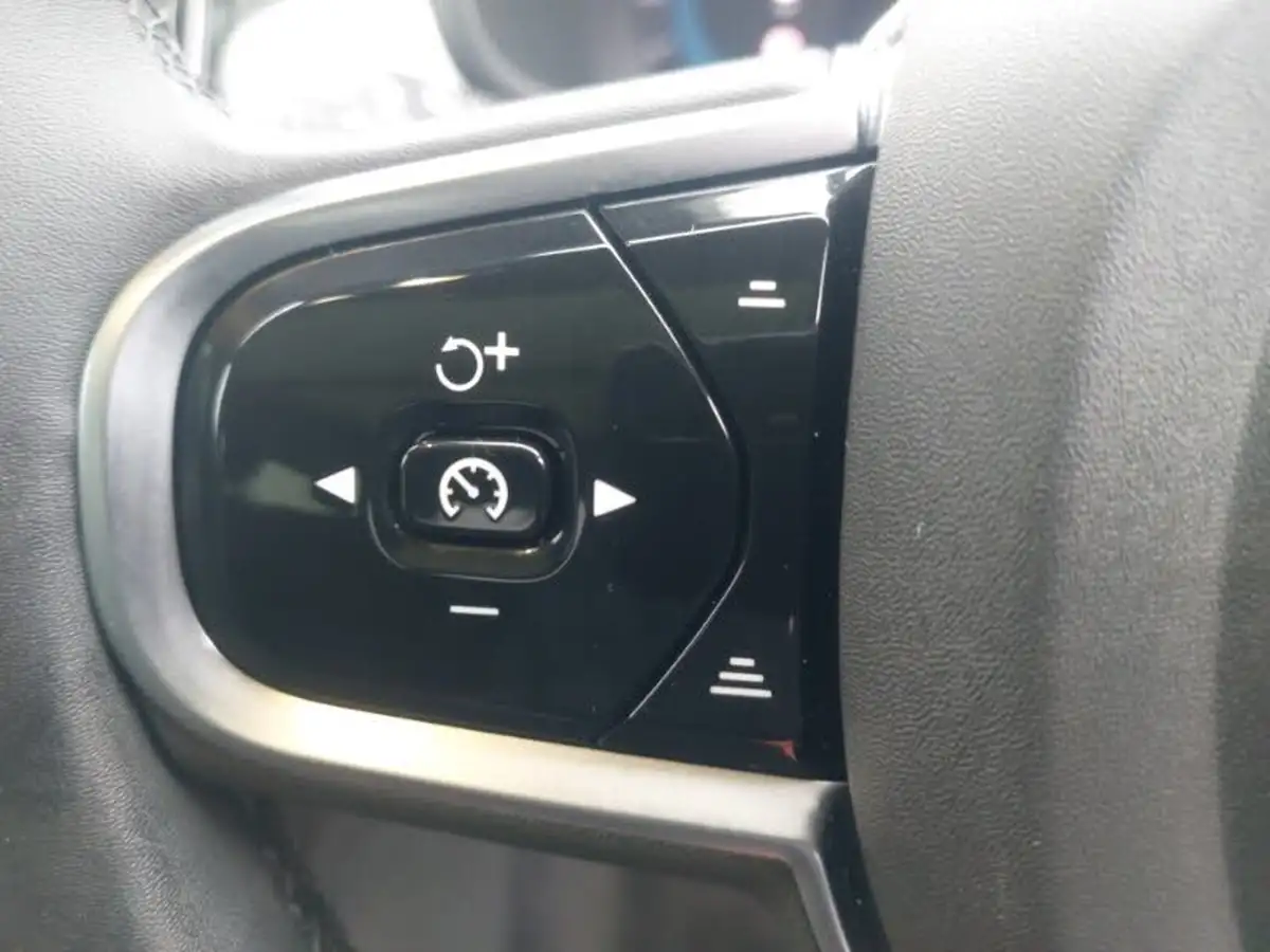 2023-volvo-v90-20-b5-ultimate-247bhp-big-15