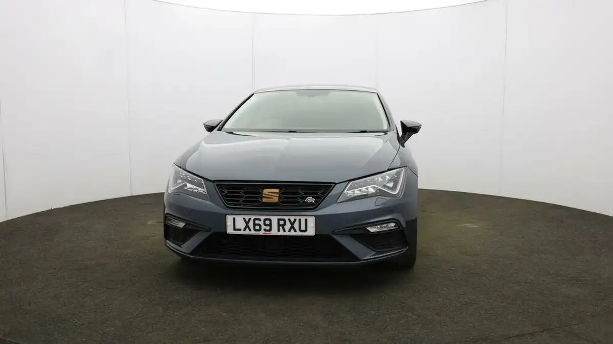 2019-seat-leon-20-tsi-fr-sport-hatchback-big-33