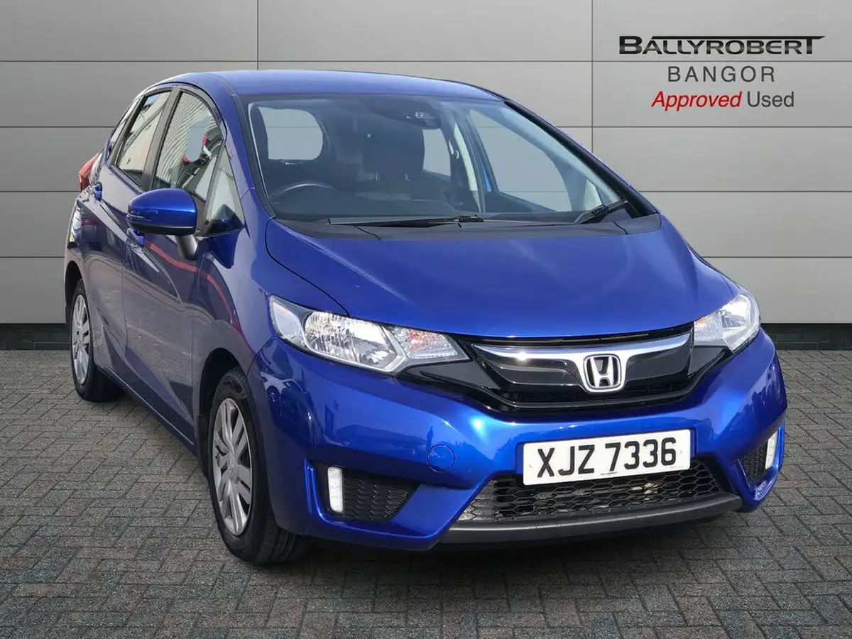 2015-honda-jazz-13-i-vtec-s-big-0