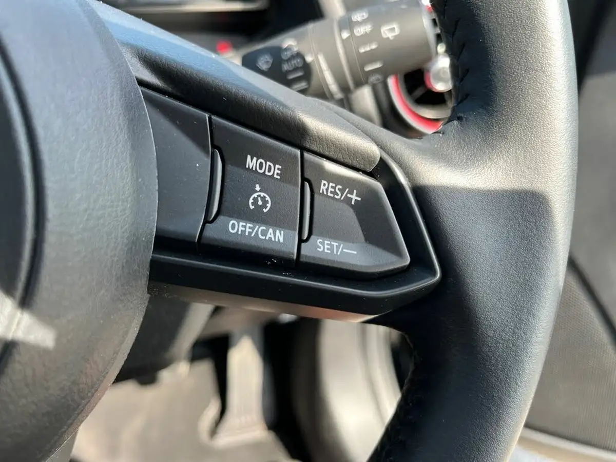 2023-mazda-mazda2-15-e-skyactiv-g-homura-big-36