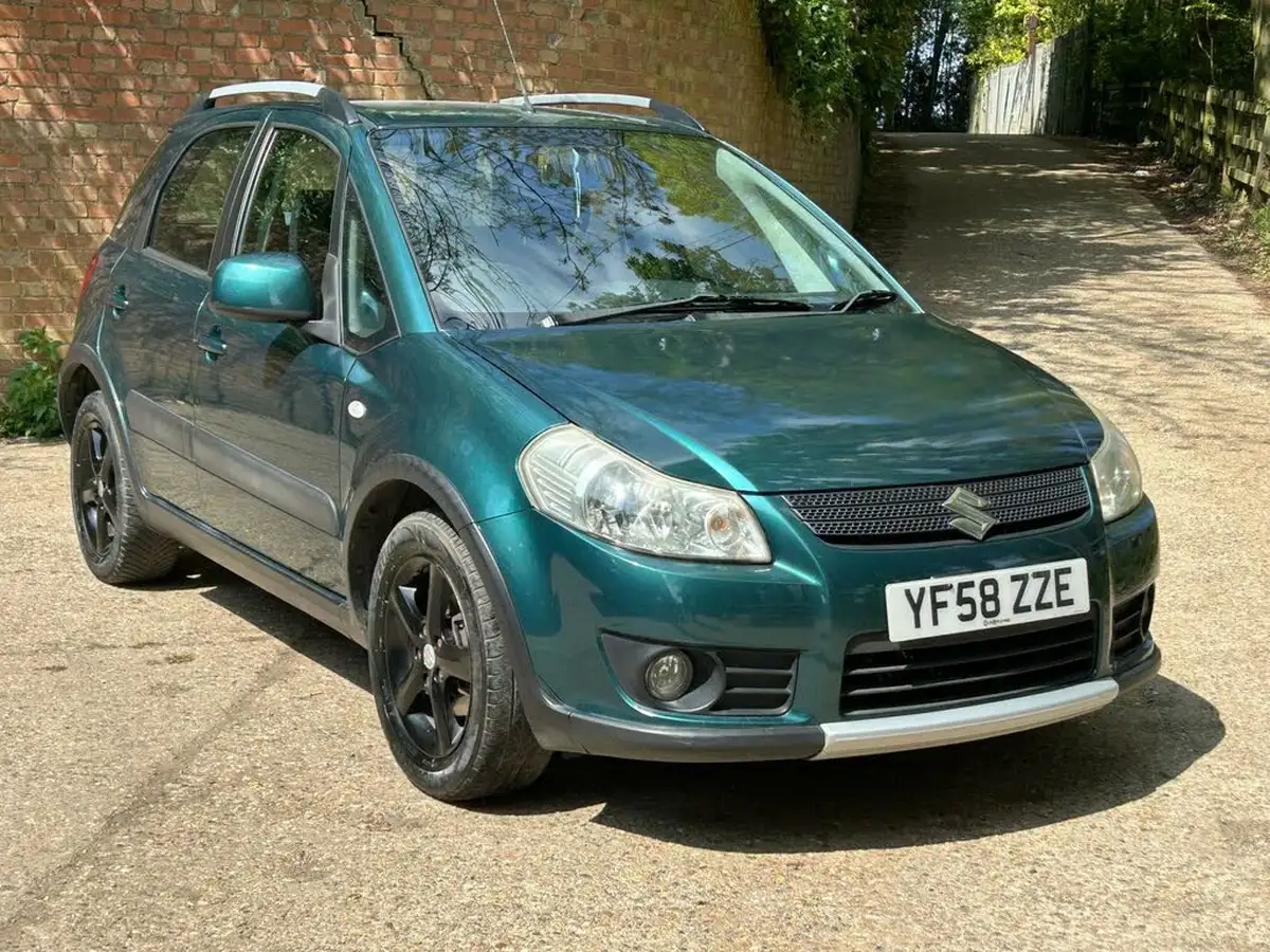 2009-suzuki-sx4-16-glx-big-11