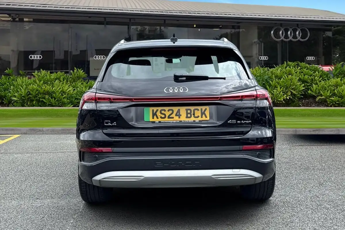 2024-audi-q4-e-tron-45e-sport-station-wagon-auto-big-3