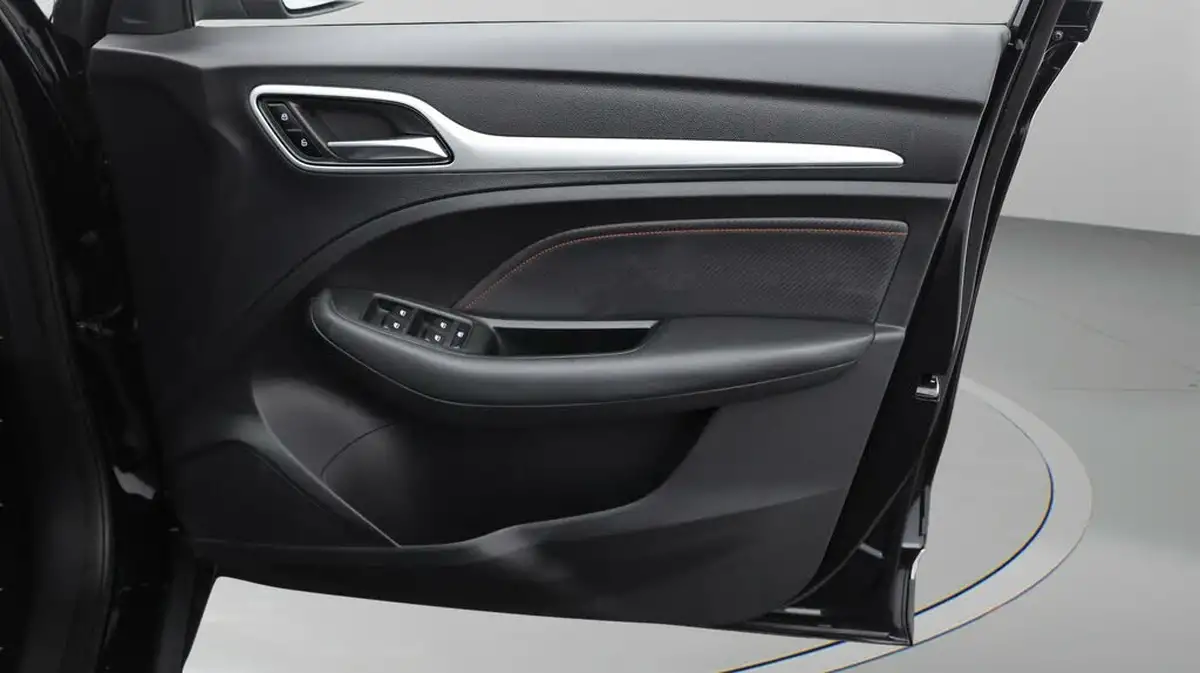 2024-mg-zs-suv-15-vti-tech-exclusive-big-14