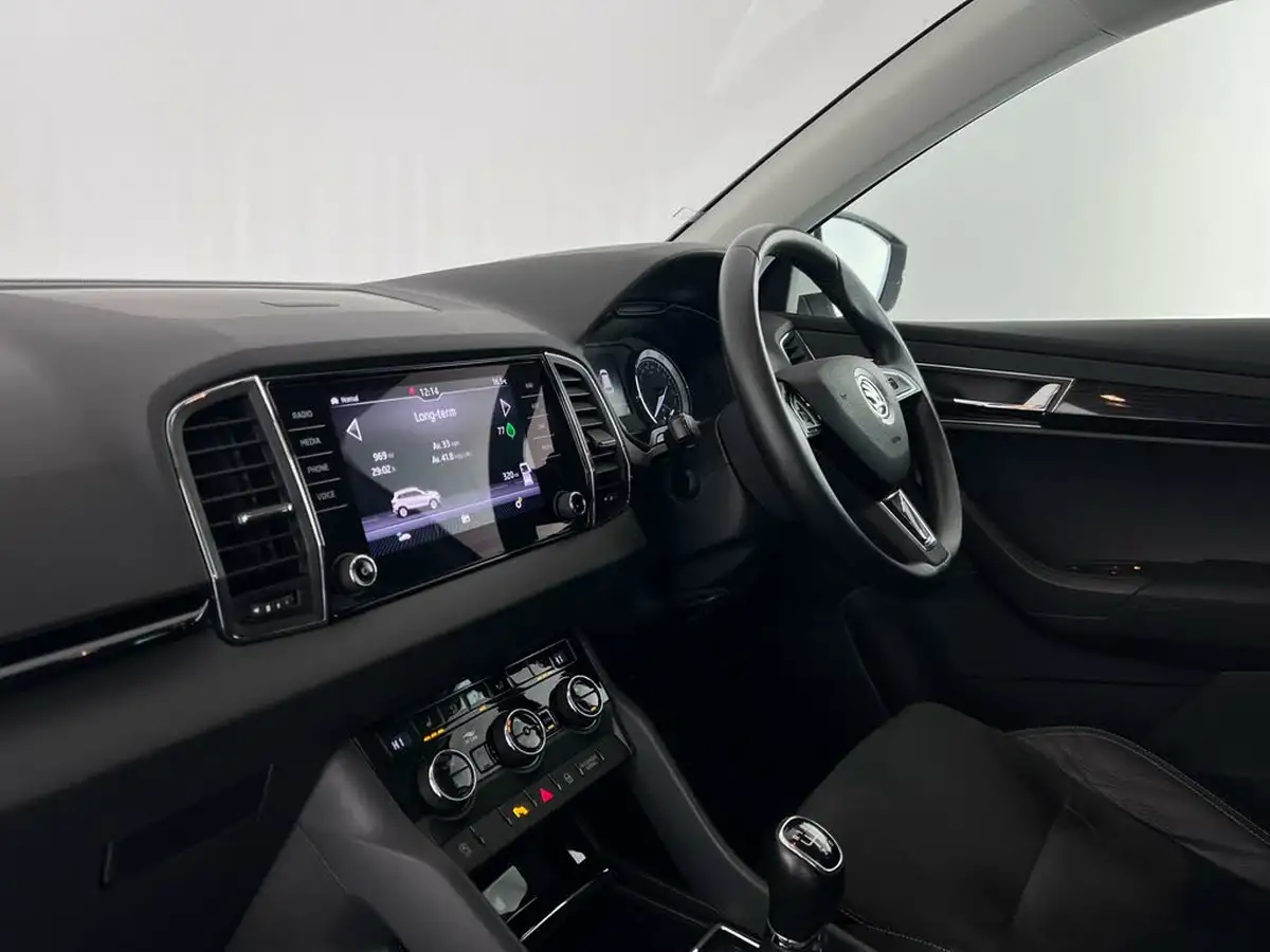 2018-skoda-karoq-15-tsi-se-l-ss-big-15
