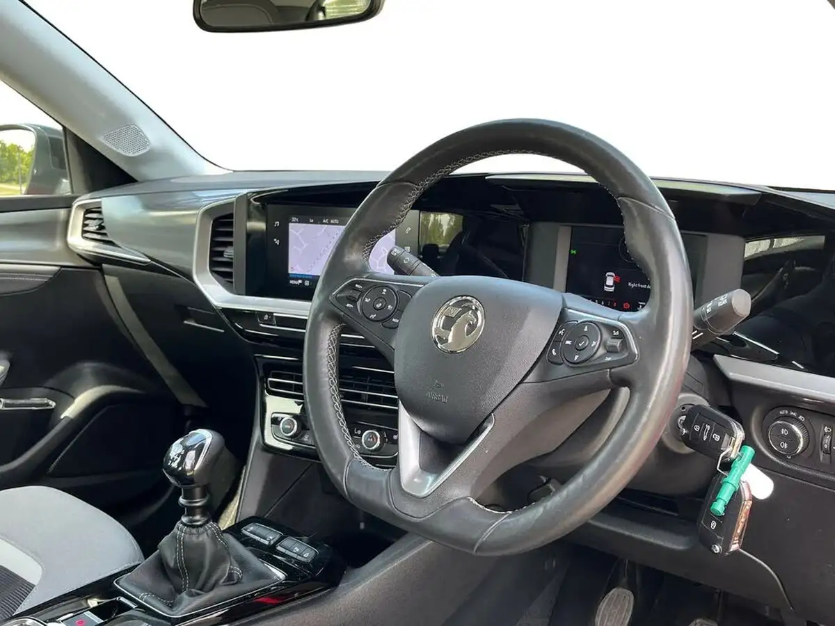 2021-vauxhall-mokka-12-elite-nav-100ps-big-4