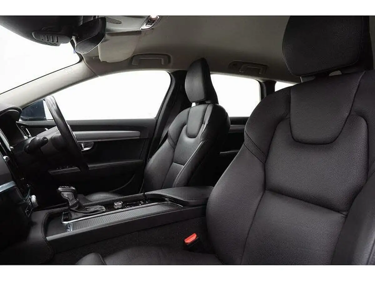 2019-volvo-v90-20-t4-momentum-plus-big-22