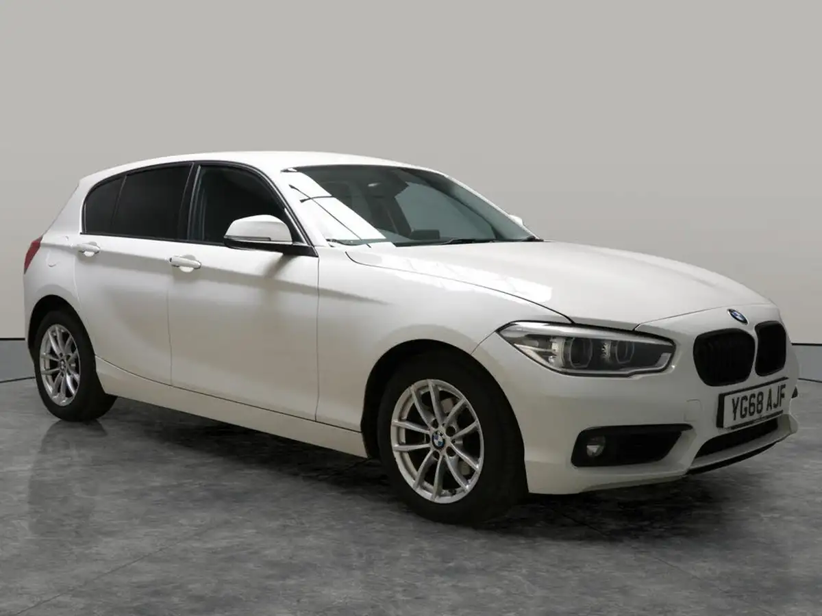 2019-bmw-1-series-15-118i-se-business-ss-5d-auto-big-7