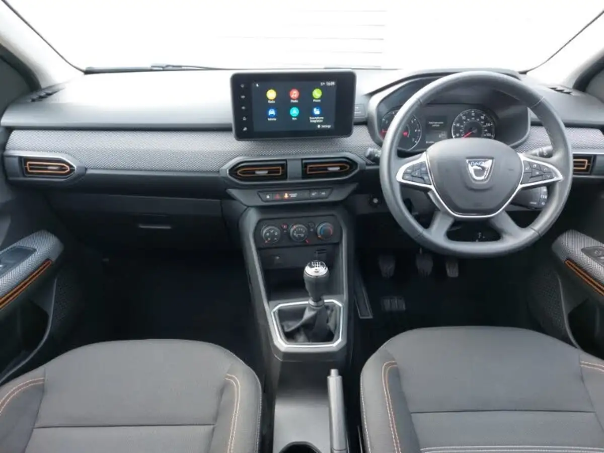 2022-dacia-sandero-stepway-10-tce-comfort-90bhp-big-2