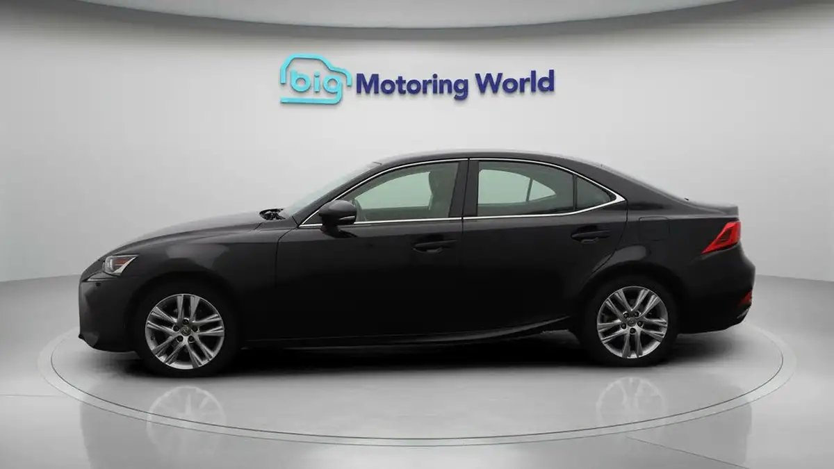 2018-lexus-is-300h-25-executive-edition-lexus-navigation-big-4