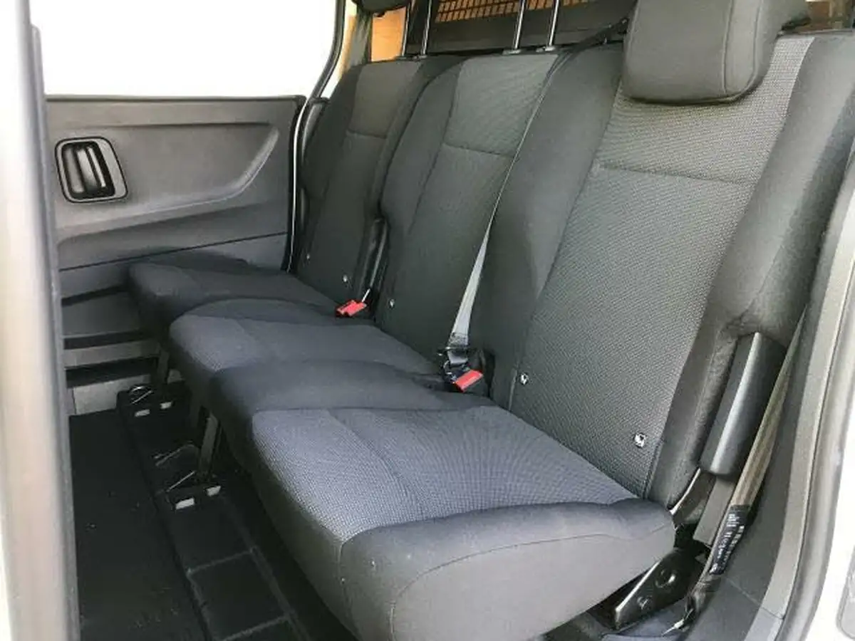 2021-peugeot-partner-15-bluehdi-950-professional-100ps-eu6dt-long-panel-big-9