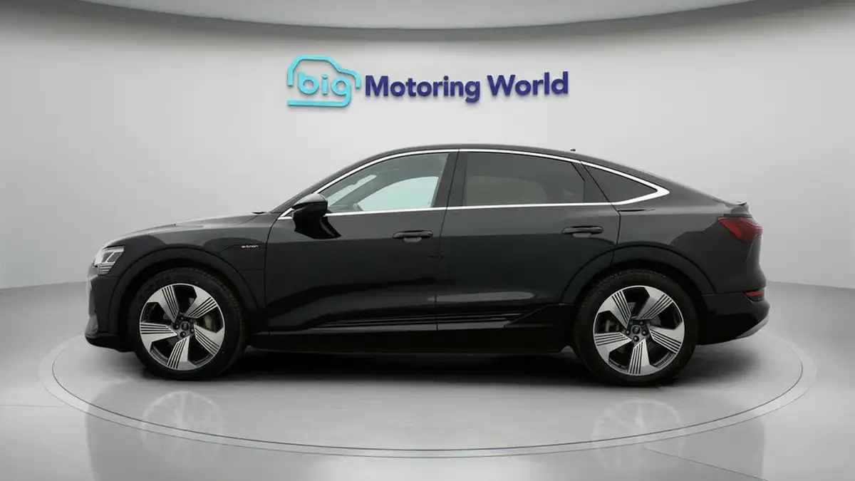 2021-audi-e-tron-50e-s-line-sportback-big-3