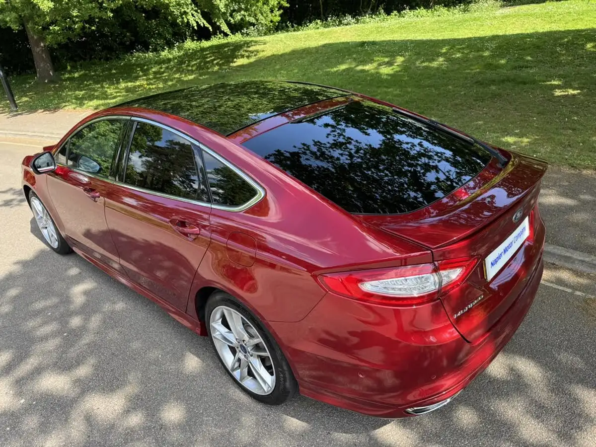 2015-ford-mondeo-20tdci-titanium-180ps-ss-hatchback-big-38