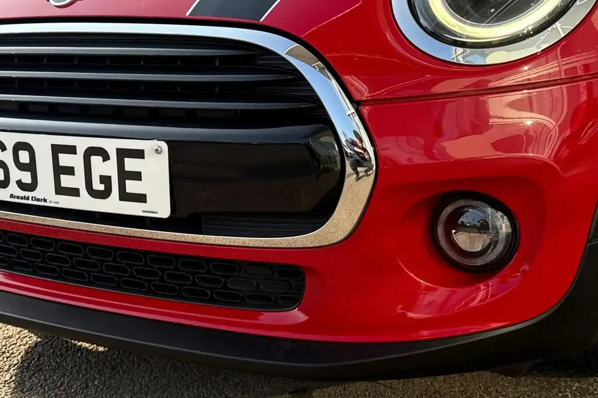 2019-mini-cooper-15-cooper-classic-hatchback-3d-big-30