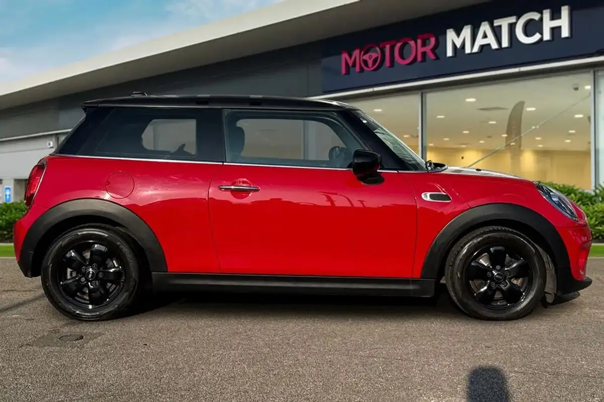 2019-mini-cooper-15-cooper-classic-hatchback-3d-big-2