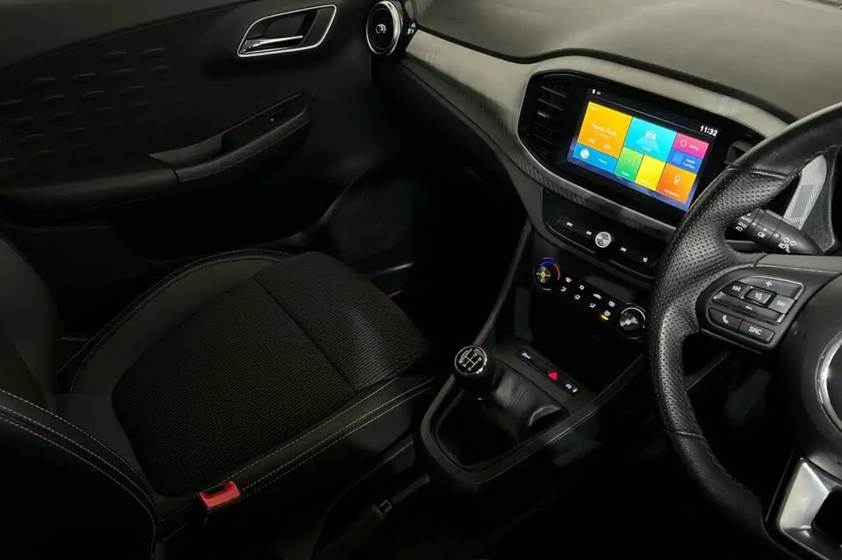 2022-mg-mg3-15-vti-tech-exclusive-nav-big-28