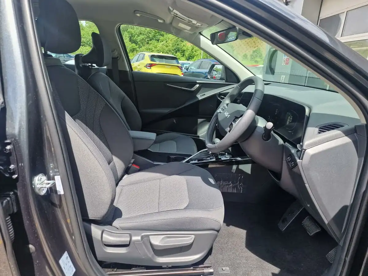 2024-kia-niro-16-gdi-139bhp-hev-132kwh-big-16