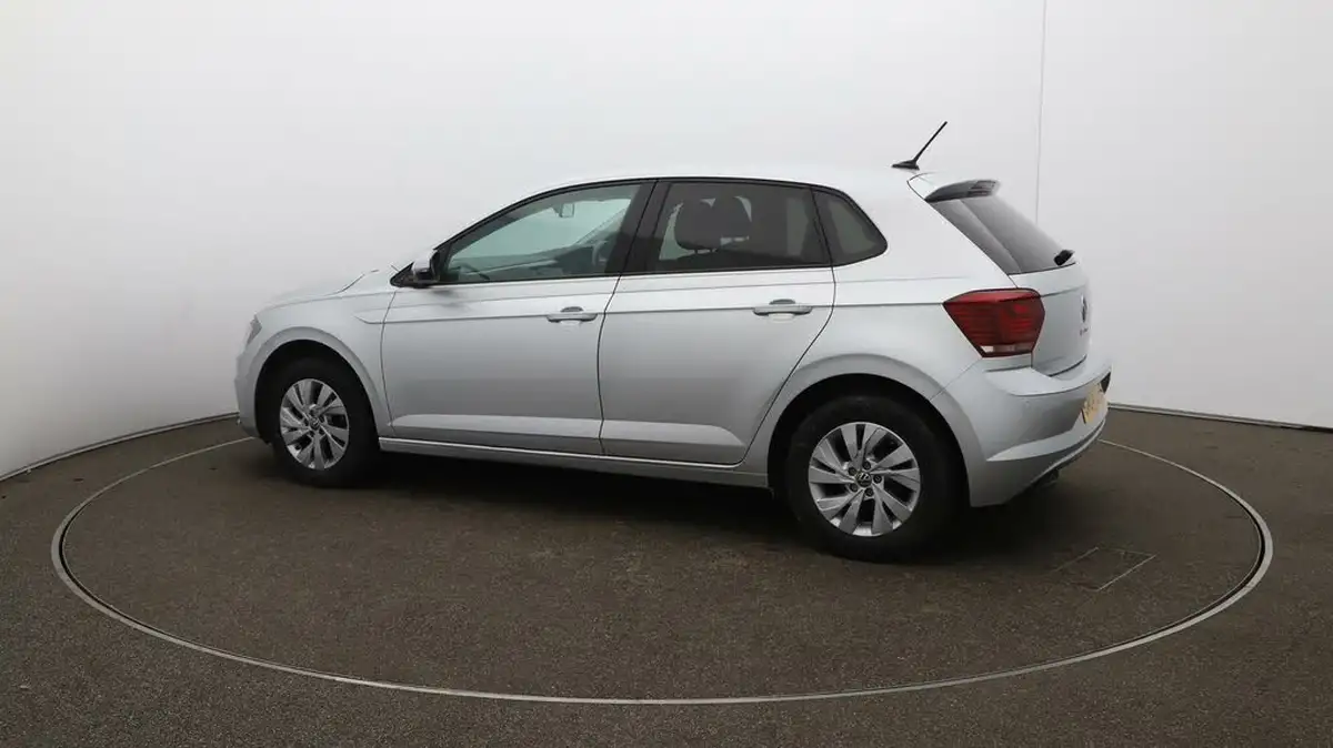 2021-volkswagen-polo-10-match-big-39