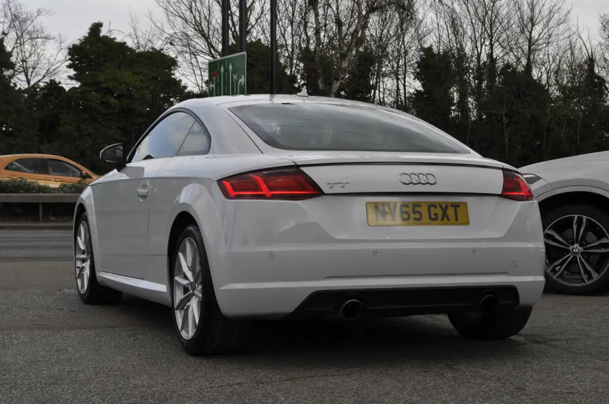 2015-audi-tt-coupe-20-tfsi-sport-ss-big-22