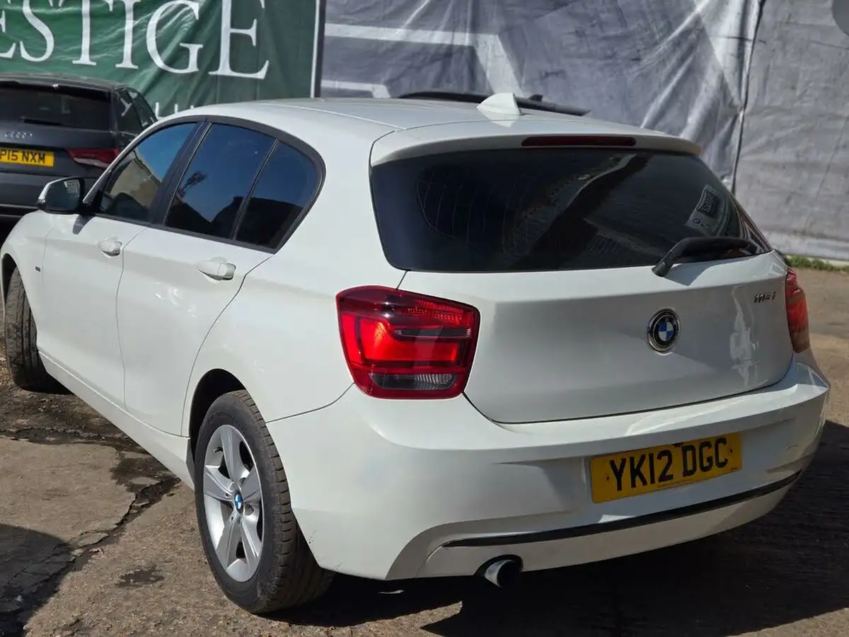2012-bmw-1-series-big-9