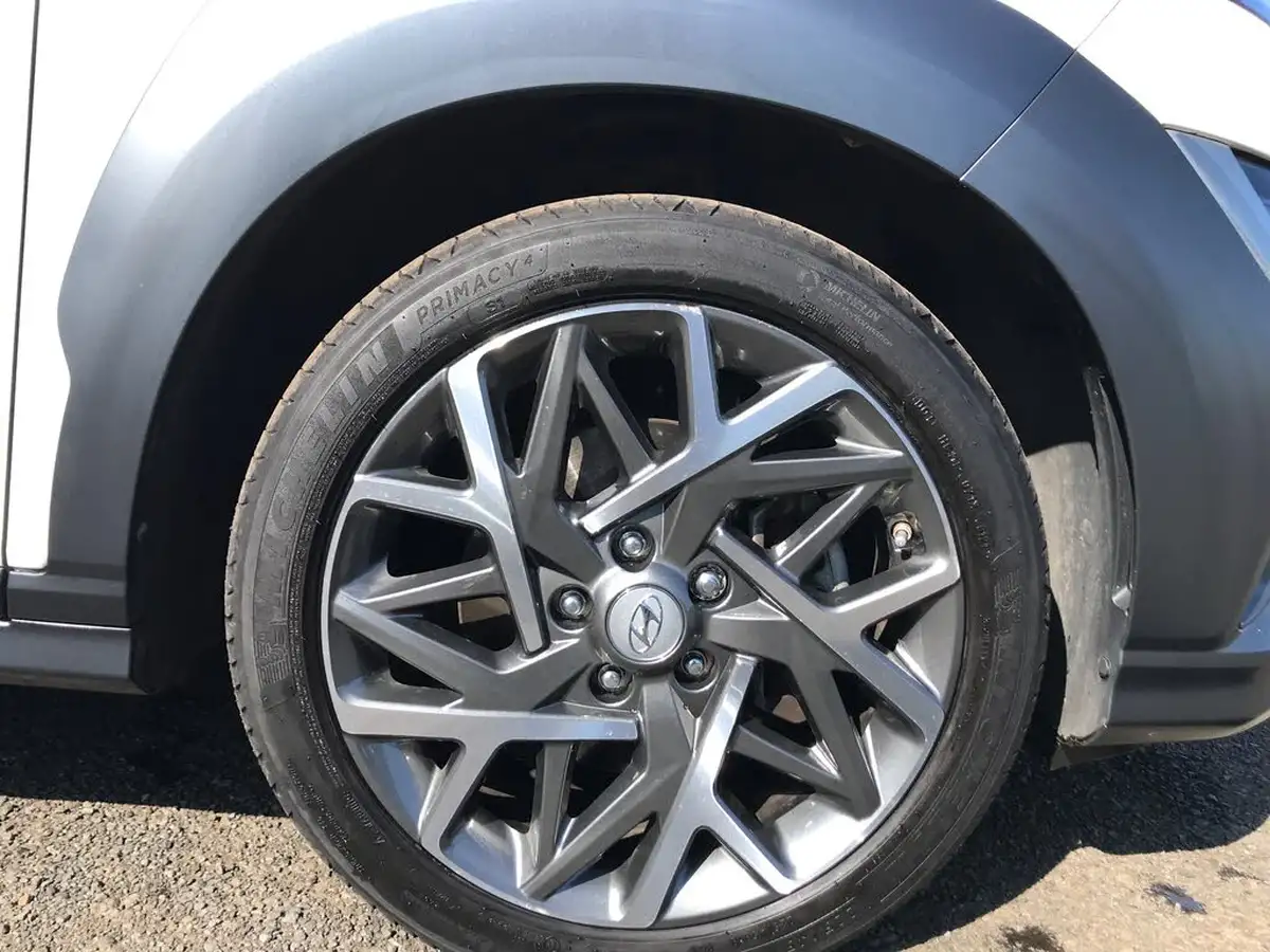 2022-hyundai-kona-16-gdi-premium-big-11