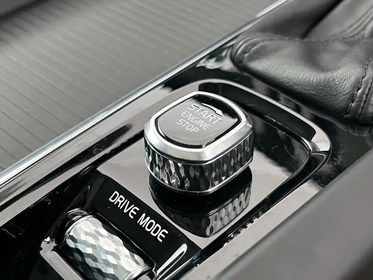 2019-volvo-v60-20td-d4-momentum-plus-geartronic-big-32