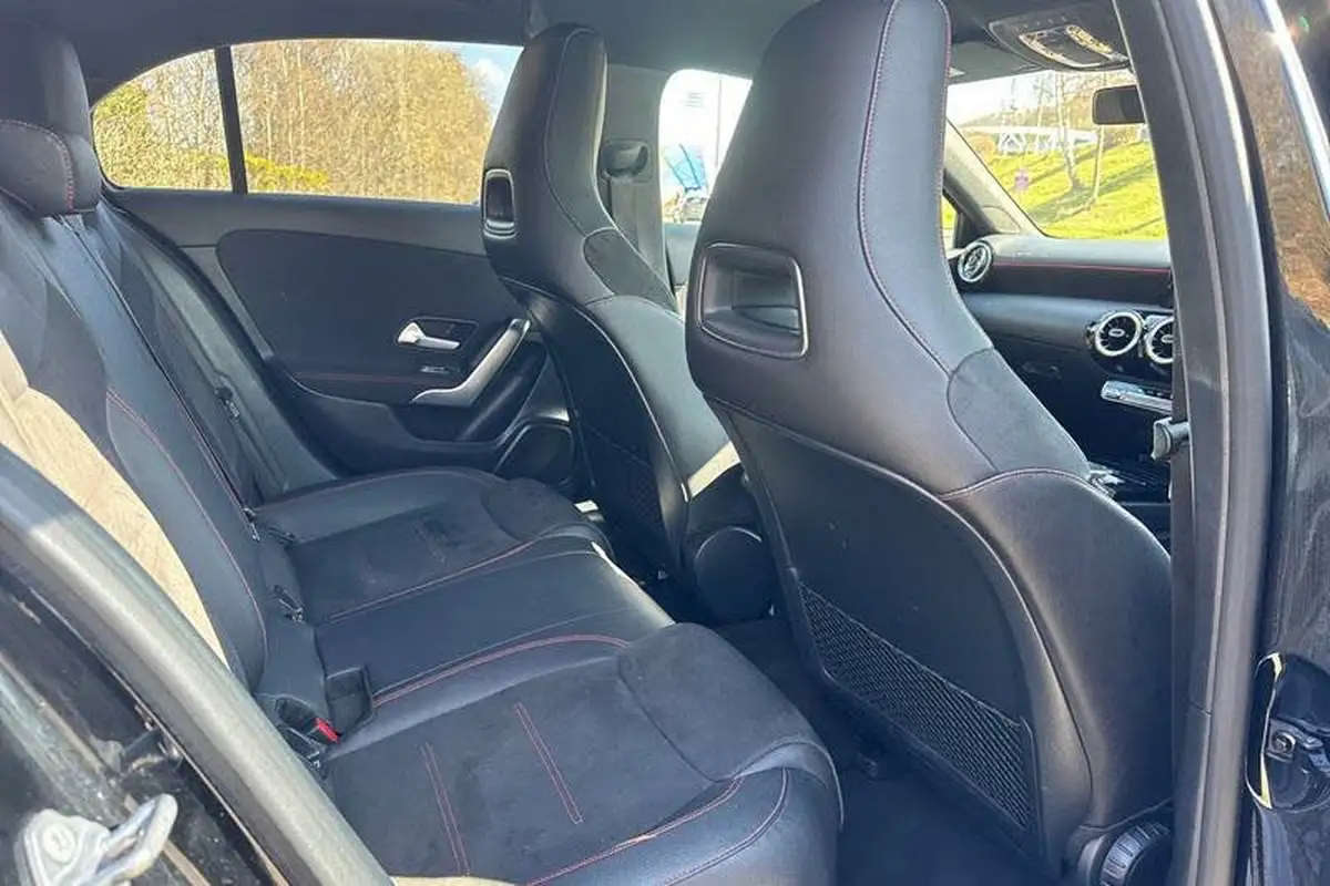 2018-mercedes-benz-a-class-15d-a180d-amg-line-116ps-ss-hatchback-5d-7g-dct-big-37