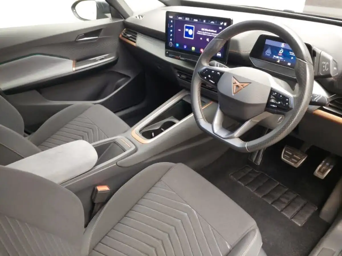 2023-cupra-born-e-v1-204ps-big-12
