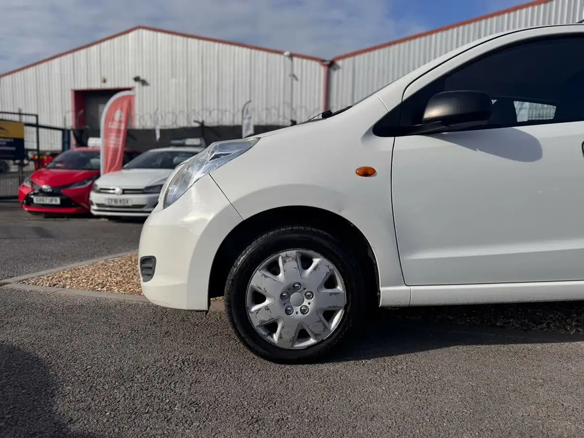 2014-suzuki-alto-10-sz-big-20